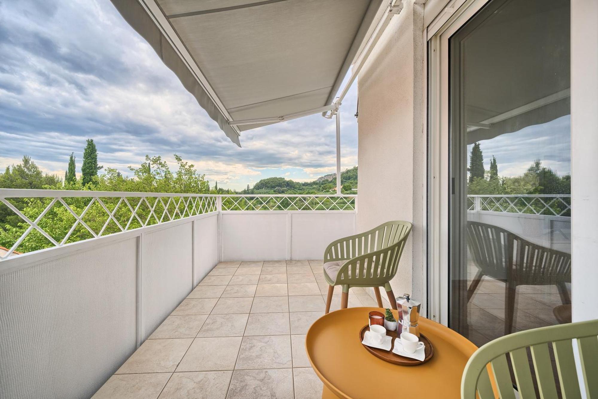 Adriatic Retreat Meje, 4 Min Walk To The Beach Split Exterior photo